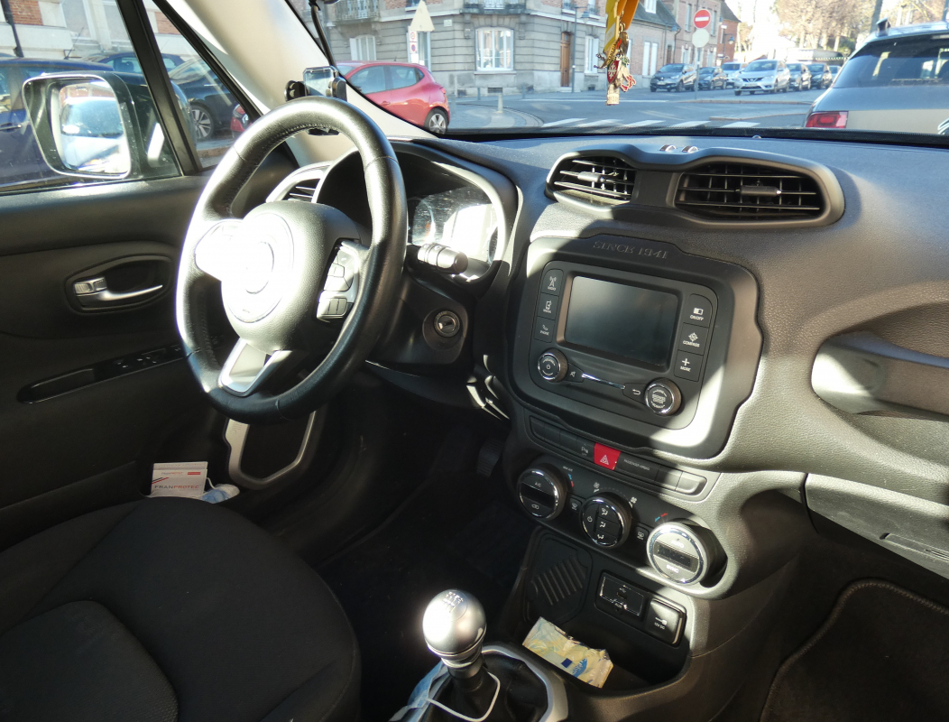Jeep Renegade — 7